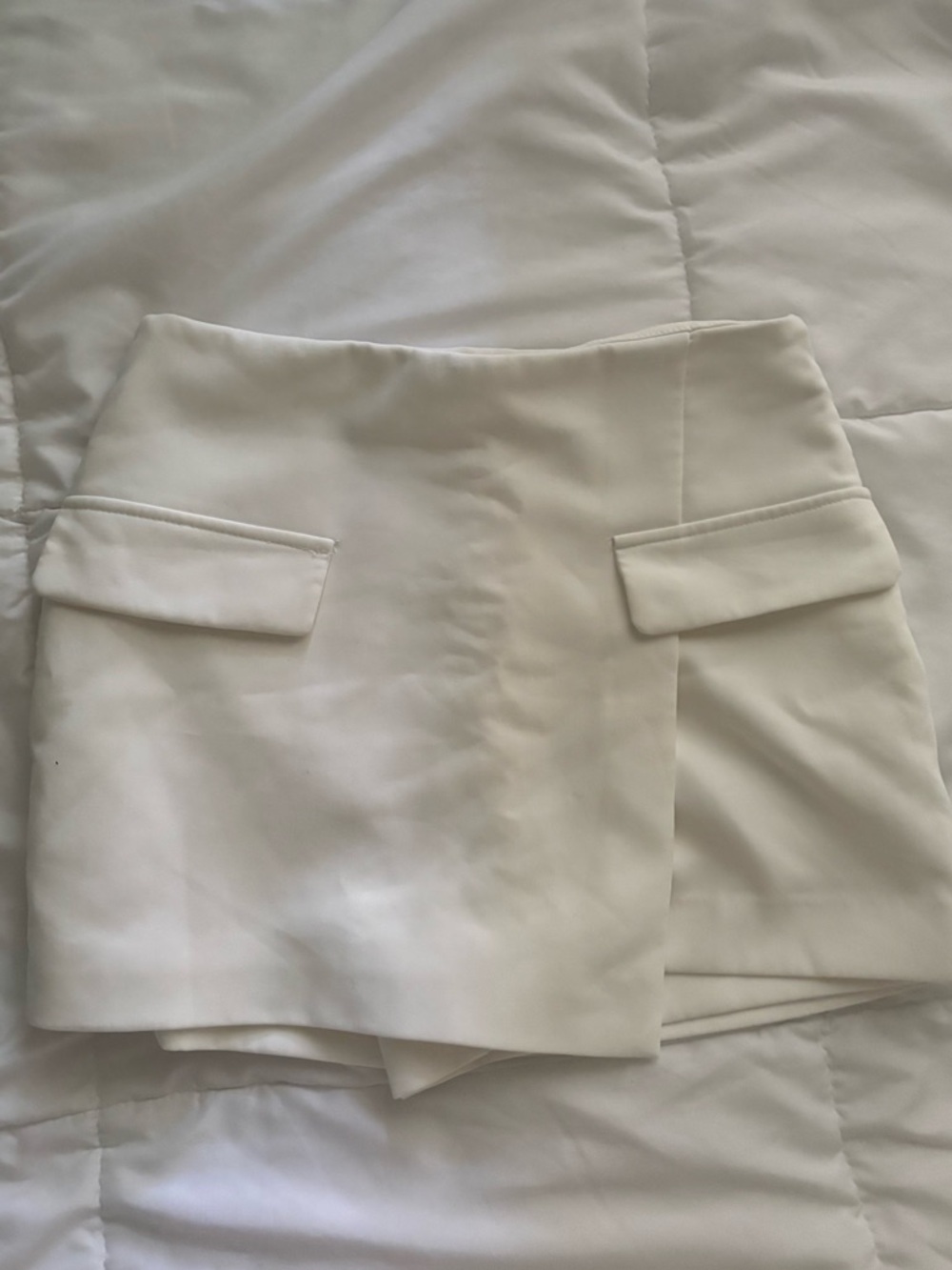 White Endless Rose Skirt